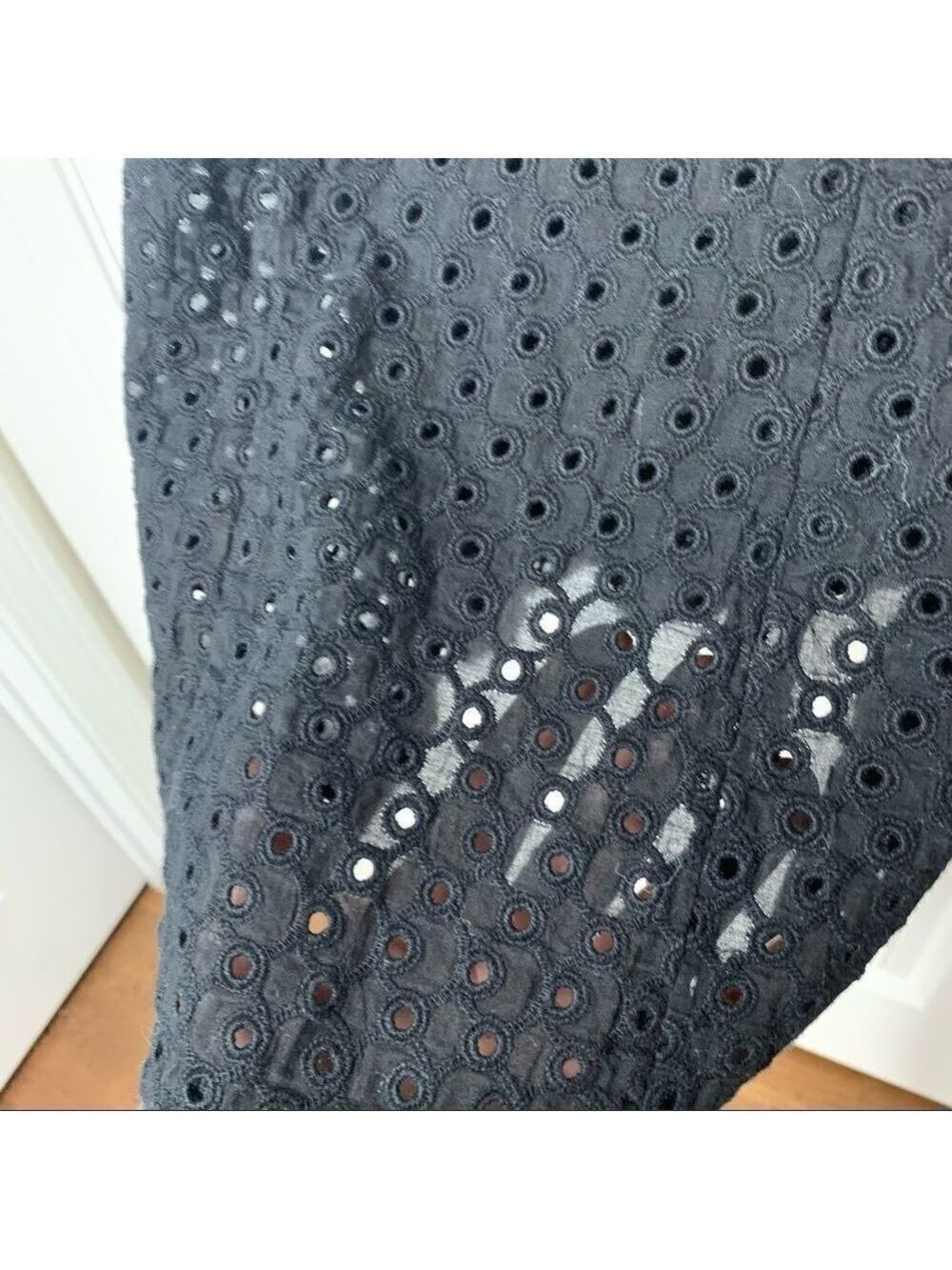 Ann Taylor Black size 4 dress with texture and ribbon - Picture 6 of 6